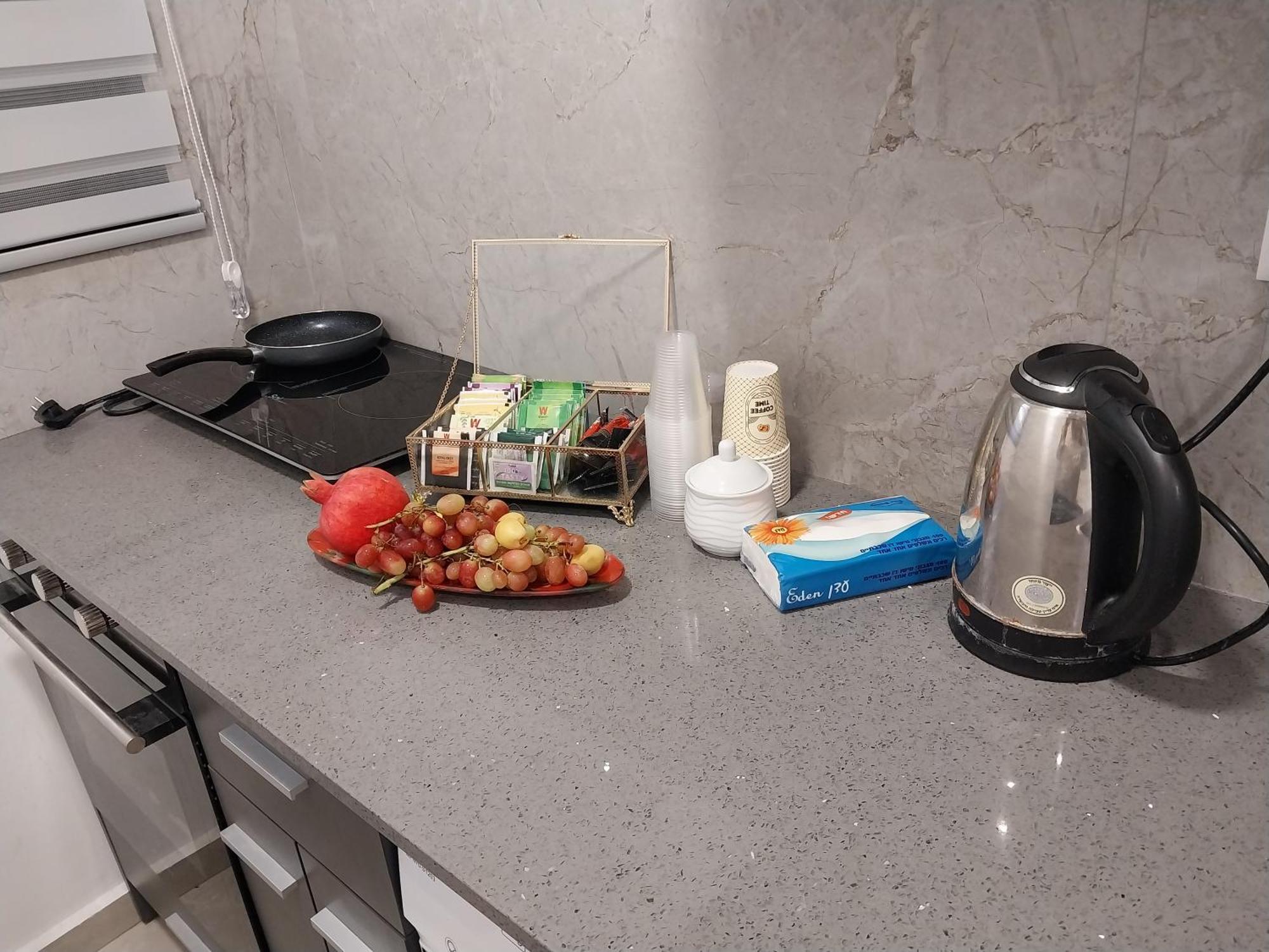 שירת דבורה בבני ברק Apartment Giv'at Shemu'el Екстериор снимка